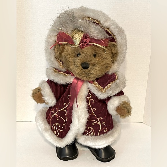 Vintage Dan Dee Collector’s Choice Holiday Bear Red.  16.5” Tall on Stand. - Picture 2 of 12